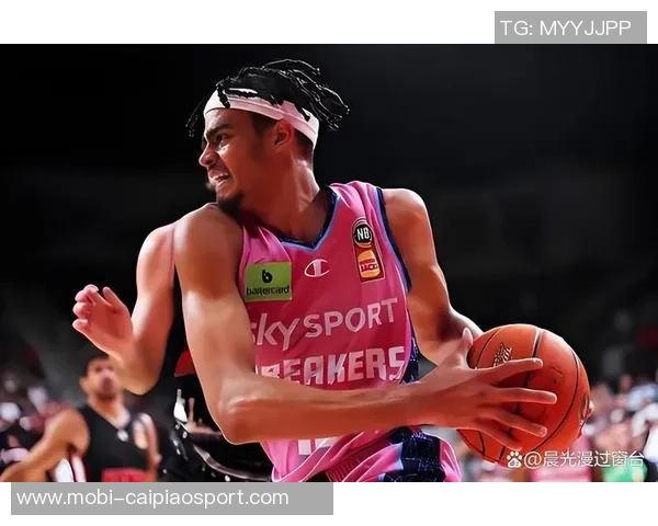 开拓者媒体人杨瀚森表现不佳吕佩尔应尽快考虑交易方案